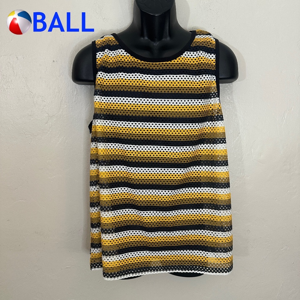Ball Mesh Tank Top 22" armpit to armpit seams Gently worn Polyester blend